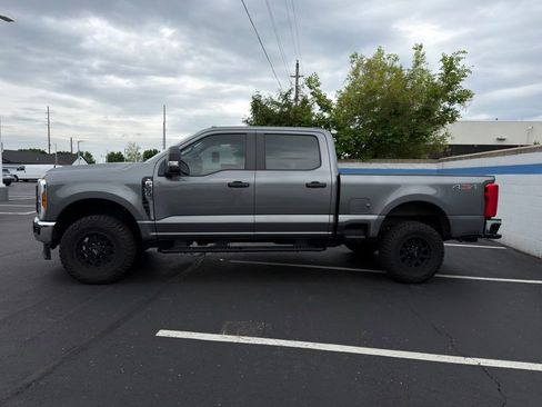 Used 2024 Ford F250 XL w/ XL Chrome Package AWD/4WD image 2