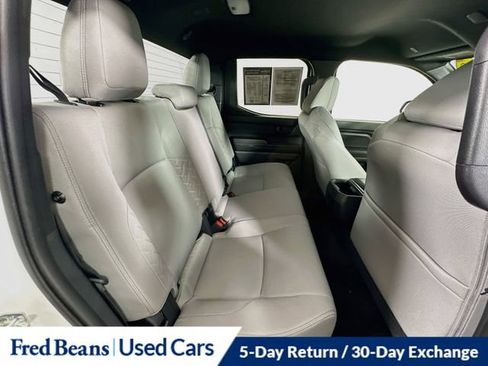 Used 2025 Toyota Tacoma SR5 AWD/4WD image 35