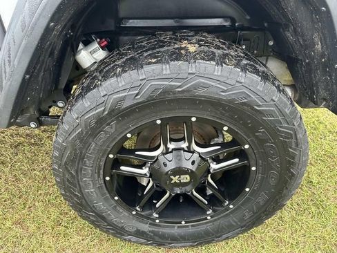 Used 2020 Jeep Gladiator Rubicon image 17