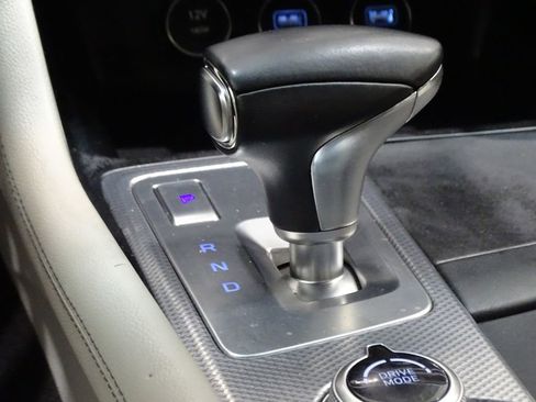 Used 2022 Genesis G70 3.3T image 42