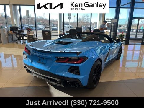 Used 2023 Chevrolet Corvette Stingray Preferred Conv w/ Stealth Interior Trim Package image 5