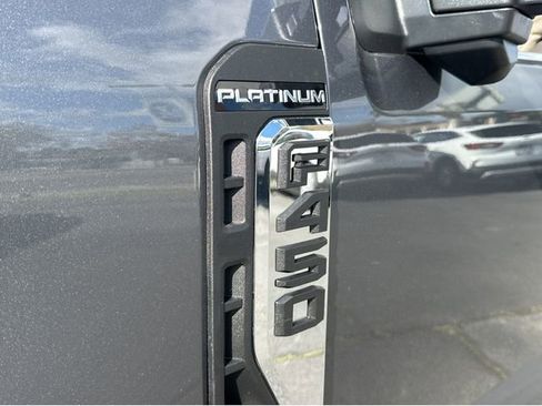 New 2026 Ford F450 Platinum w/ Platinum Plus Package image 17