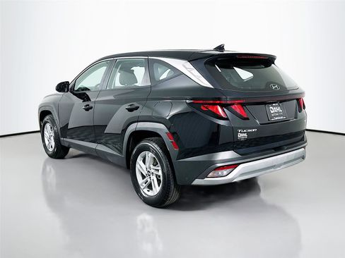 Used 2025 Hyundai Tucson SE AWD/4WD image 10