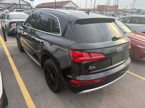 Used 2020 Audi Q5 2.0T Premium w/ Convenience Package AWD/4WD image 4