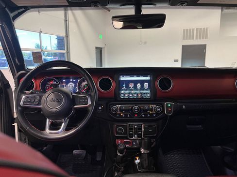 Used 2020 Jeep Wrangler Unlimited Rubicon AWD/4WD image 27