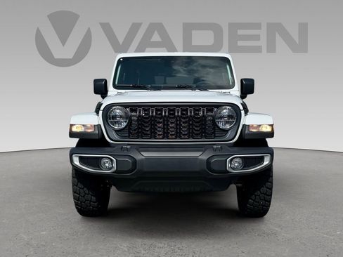 New 2025 Jeep Gladiator Sport image 26