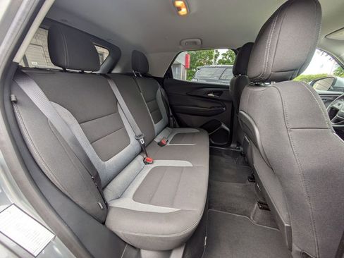 Used 2025 Chevrolet TrailBlazer LT AWD/4WD image 27
