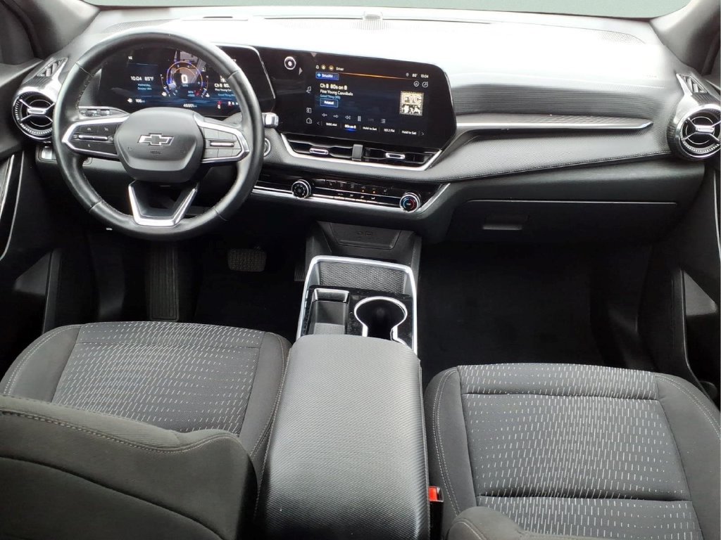 Used 2025 Chevrolet Equinox LT w/ Midnight Edition FWD image 17