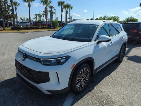 New 2026 Volkswagen Tiguan S image 10