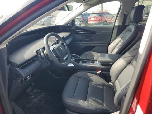 New 2026 Lincoln Nautilus Premier image 10