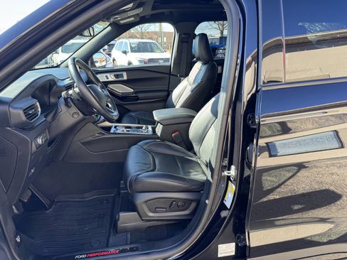 Used 2022 Ford Explorer ST w/ Equipment Group 401A image 8