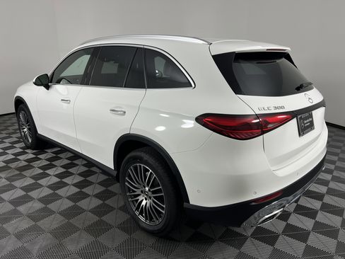 New 2026 Mercedes-Benz GLC 300 4MATIC image 11