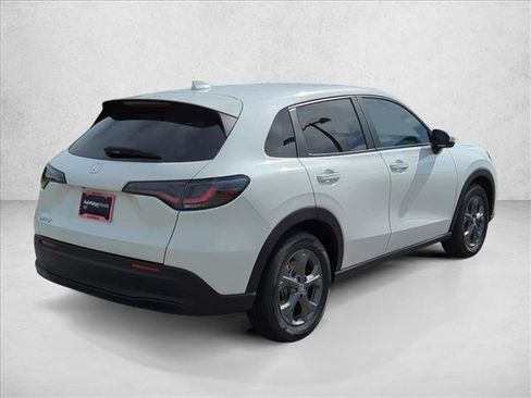 New 2027 Honda HR-V LX image 5