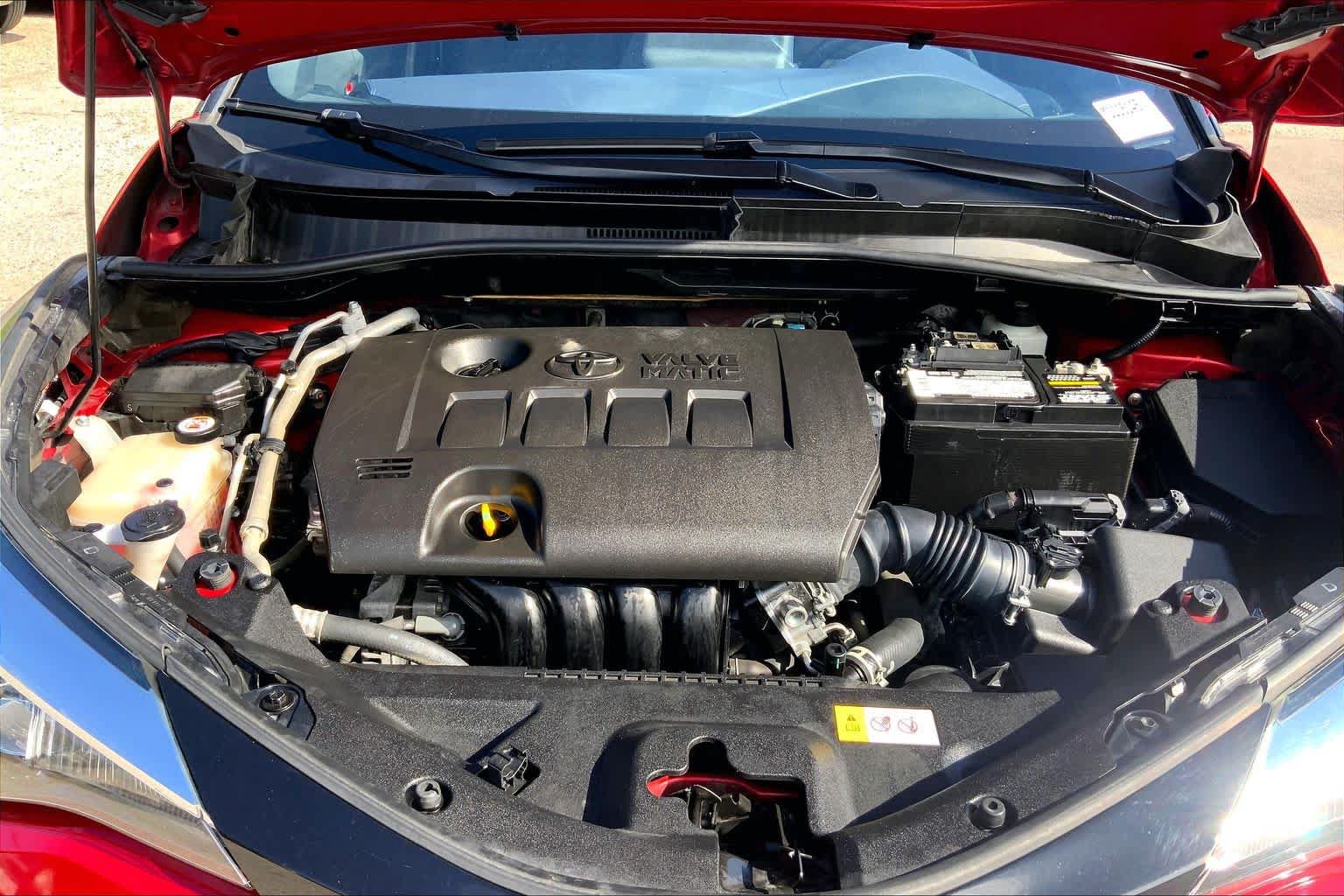 Used 2021 Toyota C-HR XLE FWD image 31