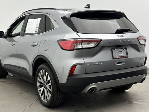 Used 2022 Ford Escape Titanium image 6