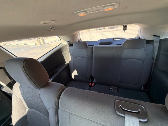 Used 2017 Chevrolet Traverse LT FWD image 16