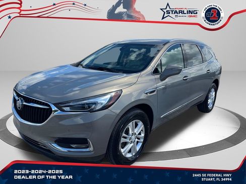 Used 2018 Buick Enclave Premium FWD image 1