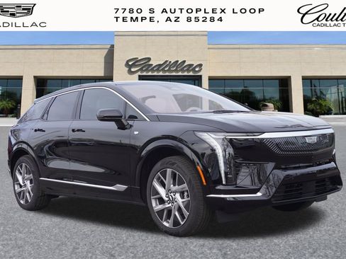 New 2026 Cadillac Optiq Luxury 1 image 1