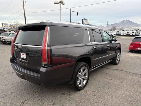 Used 2018 Cadillac Escalade ESV Premium Luxury image 5
