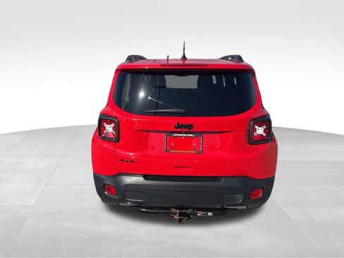 Used 2020 Jeep Renegade Altitude image 4