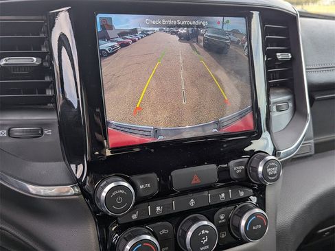 Used 2024 RAM 1500 Laramie image 12