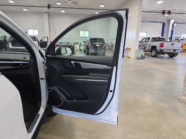 Used 2026 Buick Enclave Preferred AWD/4WD image 33