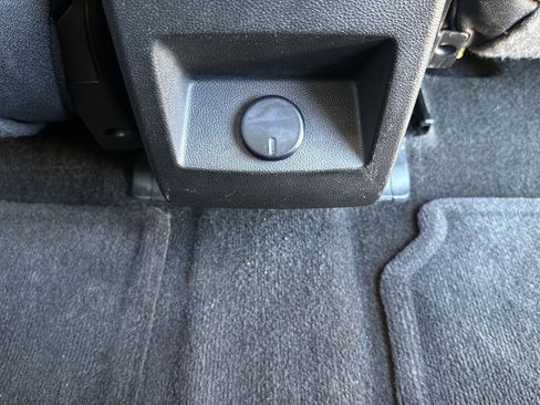 Used 2016 Chevrolet Equinox LT w/ Convenience Package image 38