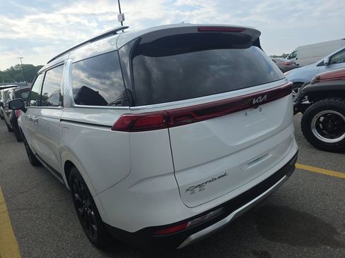 Used 2022 Kia Carnival SX Prestige FWD image 4