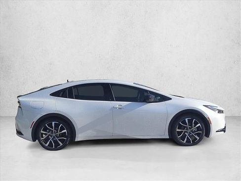 New 2026 Toyota Prius Plug-In Hybrid image 4