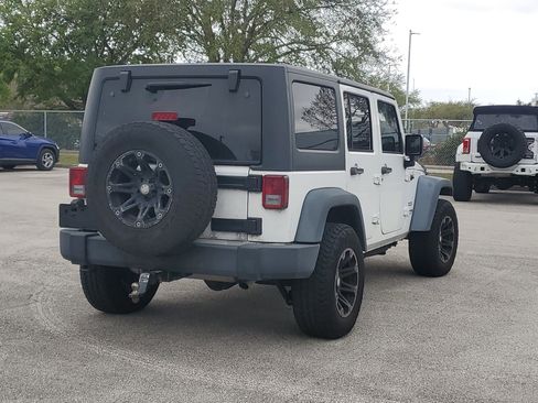 Used 2018 Jeep Wrangler Unlimited Sport w/ Connectivity Group image 15