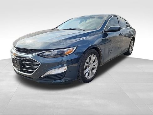 Used 2020 Chevrolet Malibu LT image 3
