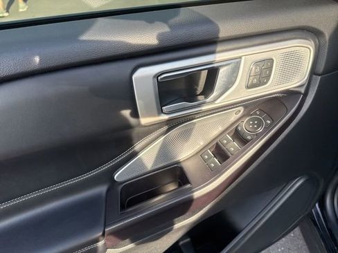 Used 2020 Ford Explorer ST w/ ST Street Pack AWD/4WD image 9