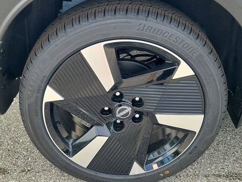 New 2026 Nissan Kicks SR FWD image 3