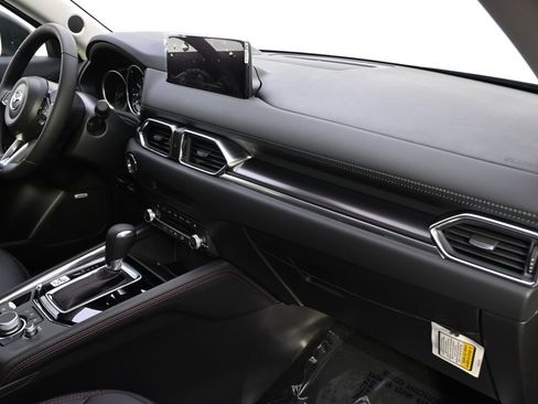 New 2025 MAZDA CX-5 Carbon Edition image 15