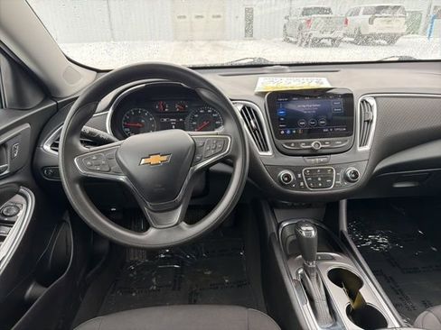Used 2020 Chevrolet Malibu LT image 12