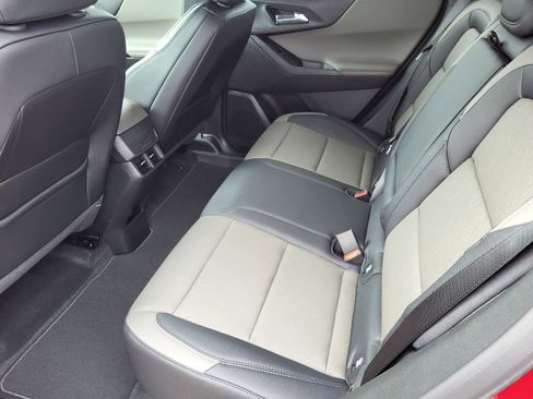 New 2026 Chevrolet Equinox LT FWD image 13