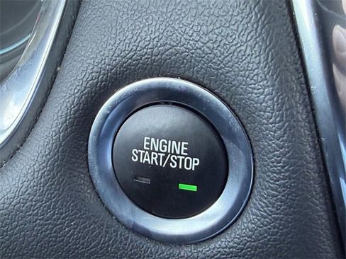 Certified 2023 Chevrolet Traverse LT image 26