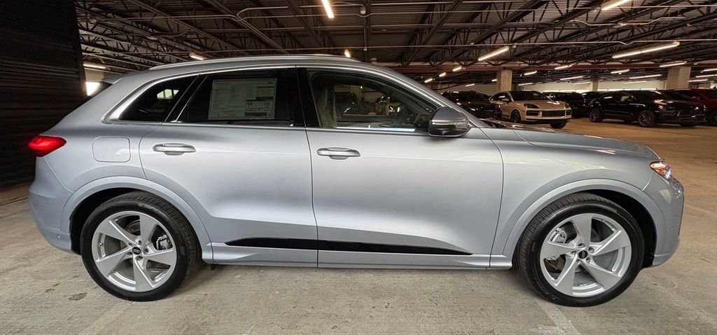 New 2026 Audi Q5 Prestige AWD/4WD image 9