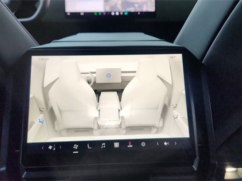 Used 2024 Tesla Cybertruck AWD Crew Cab image 47