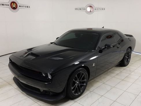 Used 2021 Dodge Challenger R/T Scat Pack RWD image 35