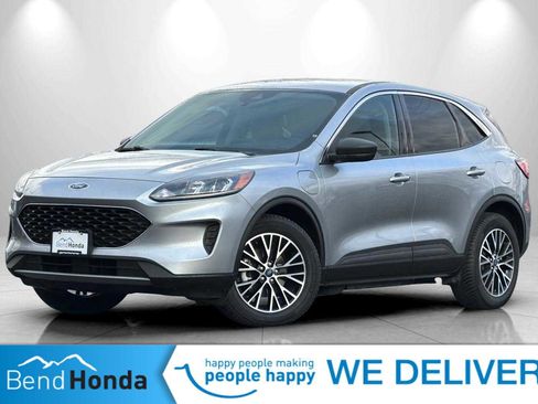 Used 2022 Ford Escape SE image 1