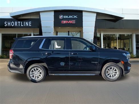 Used 2021 Chevrolet Tahoe LT image 2