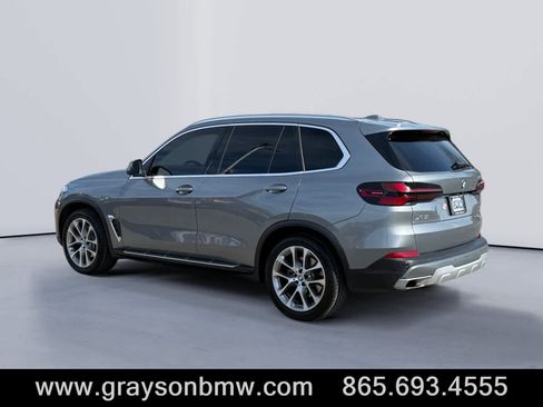 Used 2024 BMW X5 sDrive40i w/ Premium Package image 5
