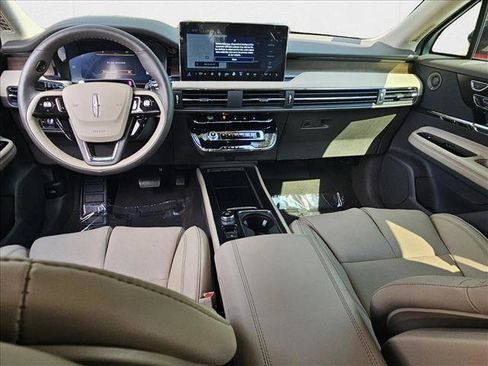 New 2024 Lincoln Corsair Reserve w/ Equipment Group 202A image 14