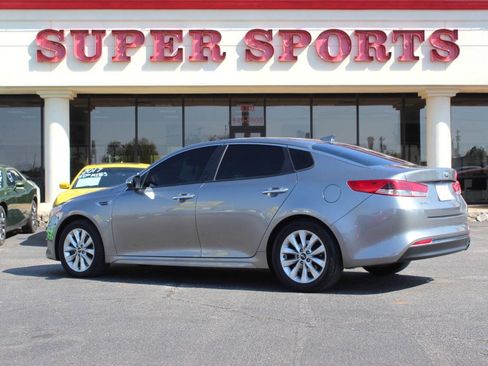Used 2017 Kia Optima LX w/ Option Group 014 FWD image 6