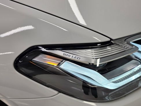 Used 2023 BMW 540i xDrive w/ Premium Package image 59