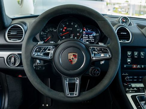 Certified 2025 Porsche 718 Cayman GTS RWD image 12