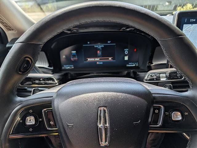 Used 2023 Lincoln Corsair AWD w/ Equipment Group 101A image 38