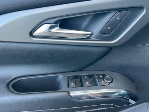 New 2026 Chevrolet Traverse LT w/ Driver Confidence Package image 8