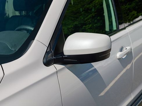 Used 2025 Honda Pilot Elite image 11